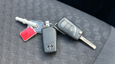 Toyota Yaris 1.5 Hybrid Design 5dr CVT Hybrid Hatchback